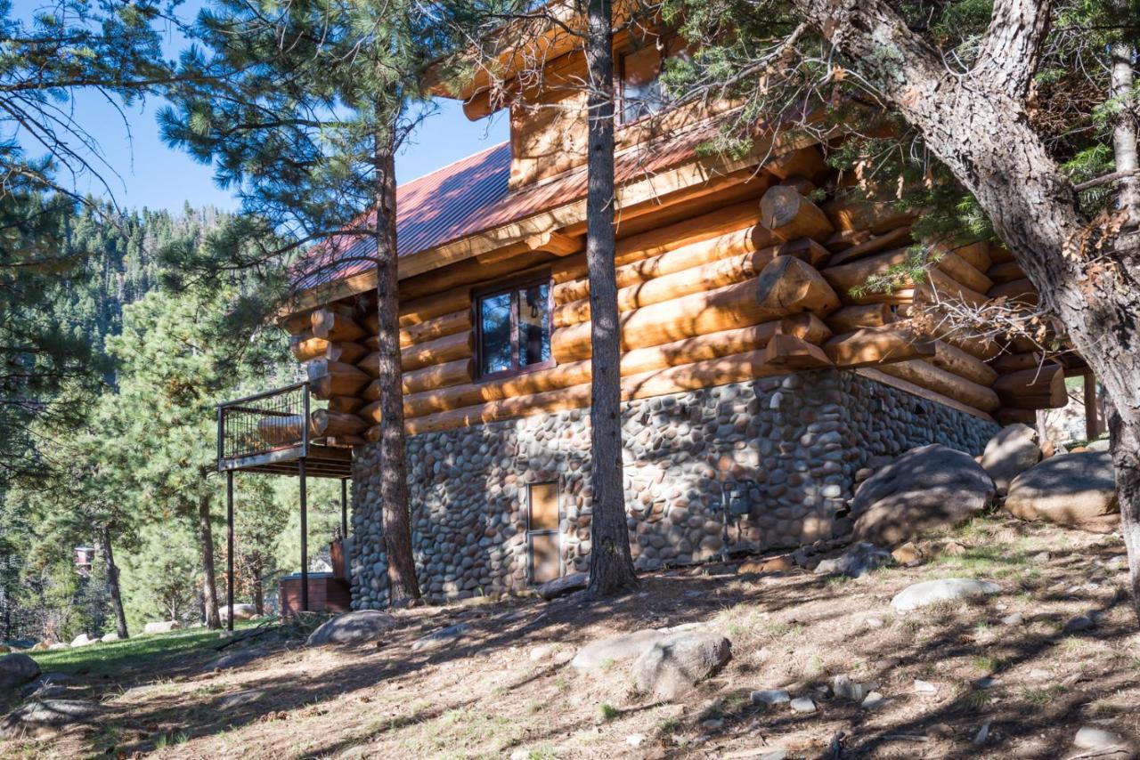 Bear Foot Lodge, 2 Bedrooms, Sleeps 6, Gas Grill, Walk to River, Hot Tub Ruidoso Buitenkant foto